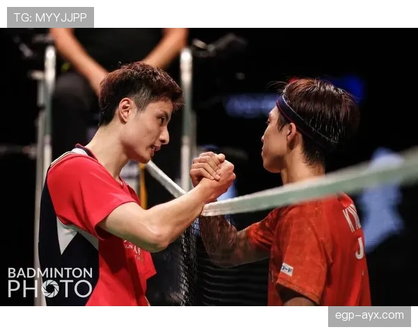 石宇奇训练完直接打飞的去米其林三星，这谁顶得住啊